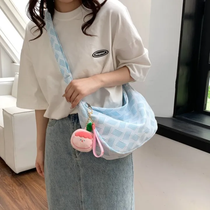 Dumpling%20Bag%20Small%20Bag%20Bag%20Women's%202023%20Summer%20New%20Travel%20Travel%20Crossbody%20Bag%20Ins%20Simple%20Large%20Capacity%20Armpit%20Bag%20-%20Image%203