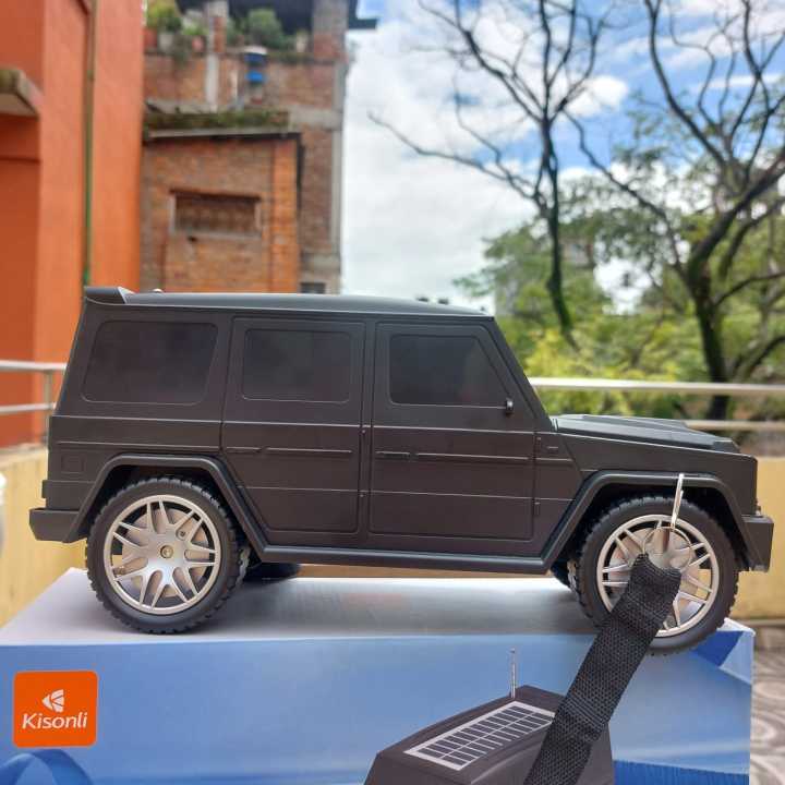 Kisonli%20B2%20Solar-Powered%20Bluetooth%20Car%20Speaker%20for%20Kids%20%E2%80%93%20Portable,%20Hands-Free,%20Long%20Battery%20Life%20-%20Image%205