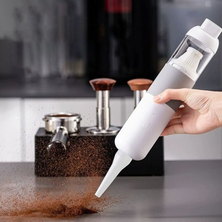Multifunctional%20Mini%20Car%20Vacuum%20Cleaner%20Handheld%20Cordless%20Dust%20Remover%20Rechargeable%20Desktop%20Vacuum%20Cleaner%20Bed%20-%20Image%204
