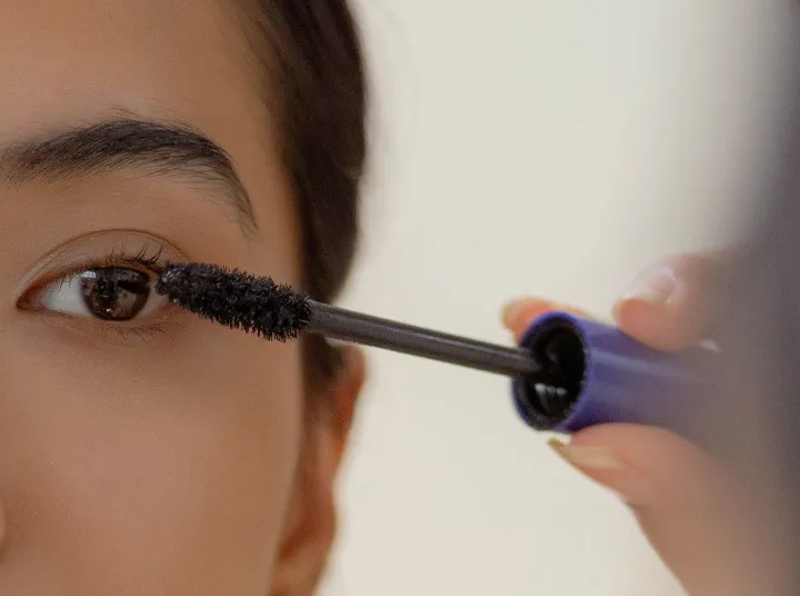 Pure%20Castor%20Oil%20%7C%20For%20Overall%20Hair%20Health%20And%20%20Multipurpose%20Usages%20%7C%20Vedanta%20Herbal's%20%7C%20100%20ML%20-%20Image%204