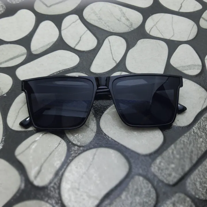 Rectangle%20Square%20Black%20Frame%20Sunglasses%20For%20Men%20&%20Women%20-%20Image%202