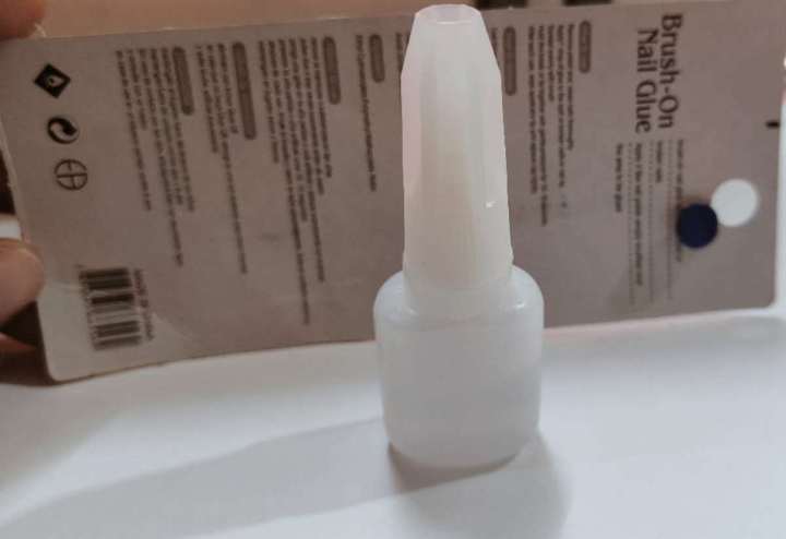 10G%20Nail%20Glue%20Clear%20Strong%20Adhesive%20Acrylic%20False%20Nails%20Tips%20Makeup%20Uv%20Gel%20-%20Brush%20On%20Nail%20Glue%20-%20Image%202