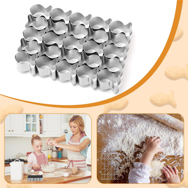 Gold%20Fish%20Cracker%20Cutter,25%20Cavity%20Fish%20Cookie%20Cutter%20Stainless%20Steel%20Mini%20Fish%20Shaped%20Molds%20for%20Non-Stick%20Dough%20Biscuit%20-%20Image%206