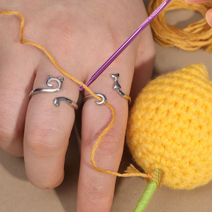 Yarn%20Ring%20Crochet%20Cat%20Ears%20Rings%20Adjustable%20Size%20Tension%20Ring%20Beginner%20Crocheting%20Knitting%20Ring%20Regulator%20Tool%20for%20Finger%20-%20Image%203