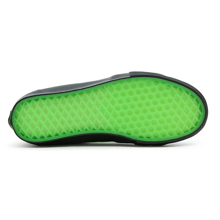 Vans%20Skate%20Sk8-Hi%20Glow%20Skulls%20Shoes%20for%20Unisex%20-%20Image%206