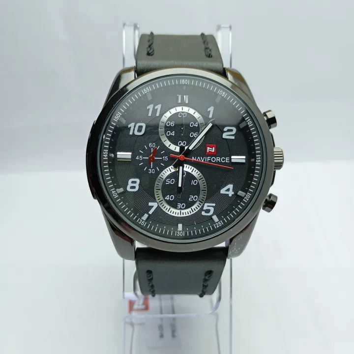 Fashionable%20Watch%20For%20Men%20%7C%7C%20Round%20Dial%20Leather%20Belt%20Waterproof%20Watch%20For%20Men%20-%20Image%204