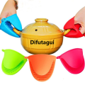 Difutagui -Ready Stock- 1PC Kitchen Silicone Heat Resistant Special Anti-slip Hand Glove Hand Glove RANDOM COLOUR. 