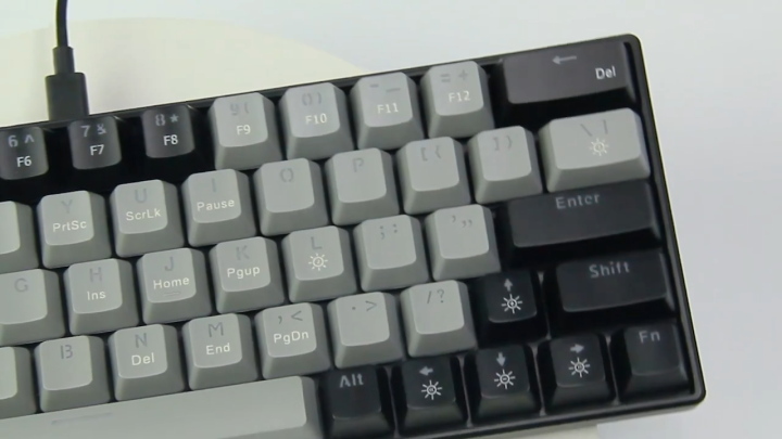 ZIFRIEND%20T62%20New%20Mechanical%20Keyboard%20Rainbow%20RGB%20Effect%2063%20Keys%20Hot%20Swappable%20Gaming%20Keyboards%20-%20Image%208