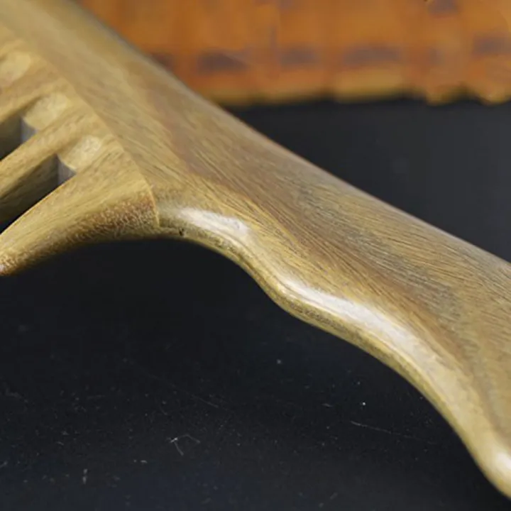 OUMERY%20Wide%20Tooth%20Natural%20Sandalwood%20Hair%20Comb-%20No%20Static%20Wooden%20Detangling%20Comb%20with%20Smooth%20Handle%20for%20Thick%20Curly%20Wavy%20Hair%20-%20Image%202
