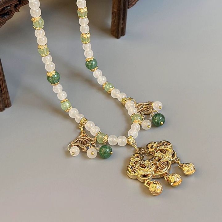 Elegant%20Chain%20Choker%20Vintage%20Hanfu%20Necklace%20Flower%20Collar%20Longevity%20Lock%20Pendant%20Chinese%20Style%20Tang%20Dynasty%20Ruyi%20Choker%20Girls%20-%20Image%208