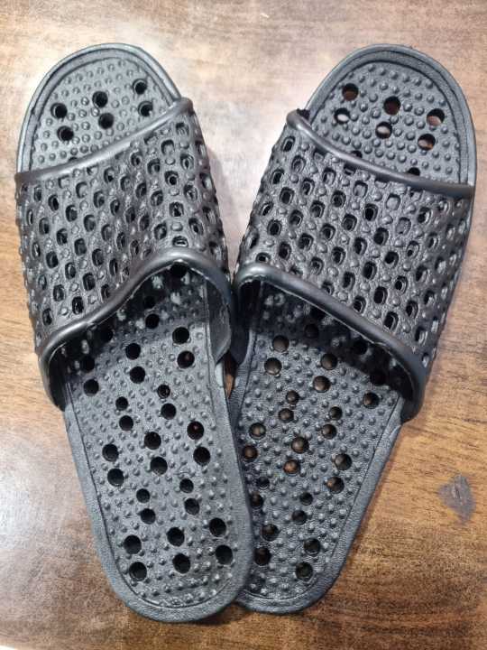 Bathroom%20Slippers%20For%20Unisex%20-%20Image%203