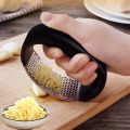 Stainless Steel Creative Hand Press Garlic Press Metal Chopper Mincer Squeezer Crusher Tools Kitchen Gadgets. 