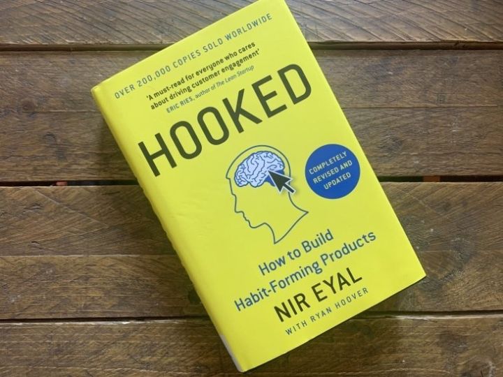 Hooked By Nir Eyal | Daraz.com.np