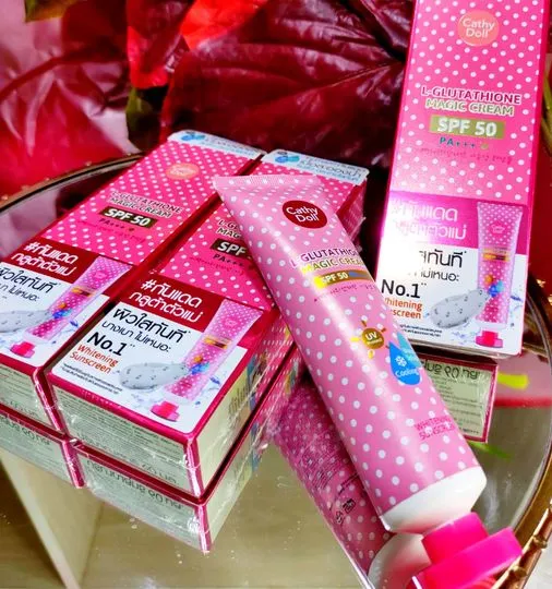 Cathy%20Doll%20L-Glutathione%20Magic%20Cream%20SPF%2050%20PA+++%20Sunscreen%2060ML%20-%20Image%203