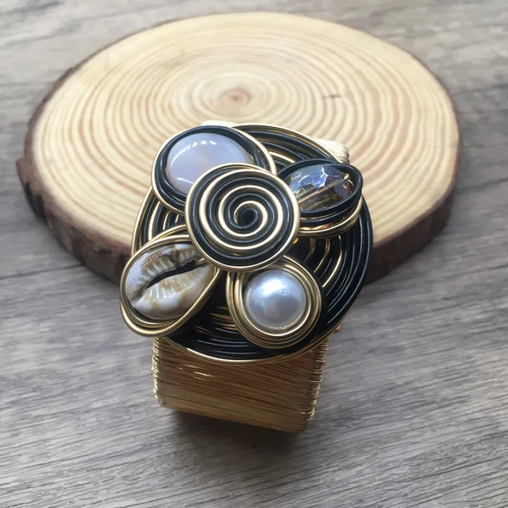 %E3%80%90Cheap%E3%80%91Distinctive%20Exaggerated%20Handmade%20Color%20Woven%20Wide%20Bracelet%20Crystal%20Pearl%20Shell%20Natural%20Stone%20Open%20Bracelet%20for%20Women%20-%20Image%204