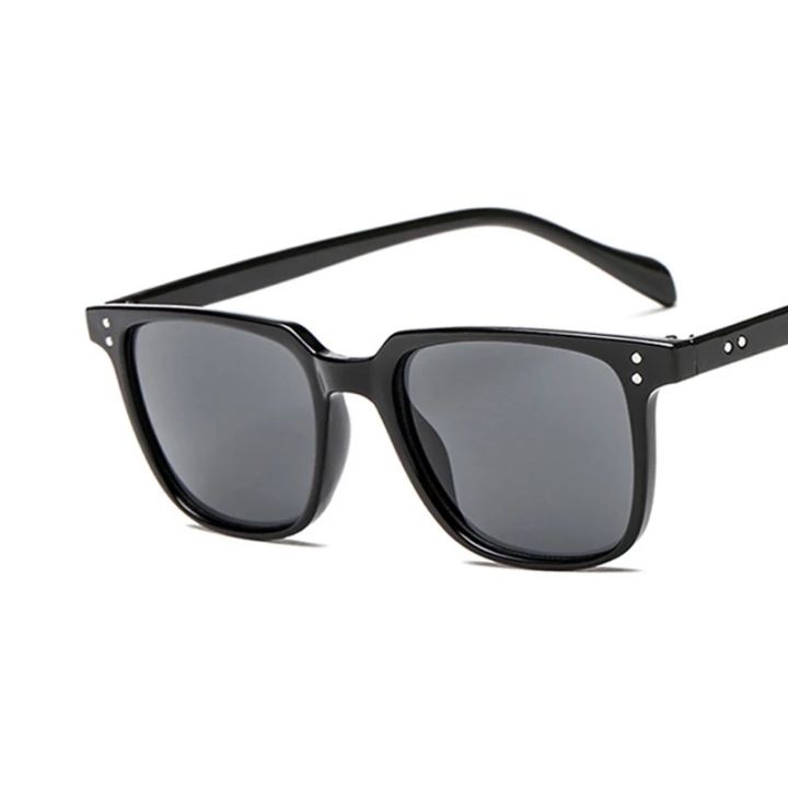 Korean%20Trendy%20Classice%20Unique%20Design%20Black%20Rimless%20Square%20Sunglasses%20For%20Men%20-%20Image%206