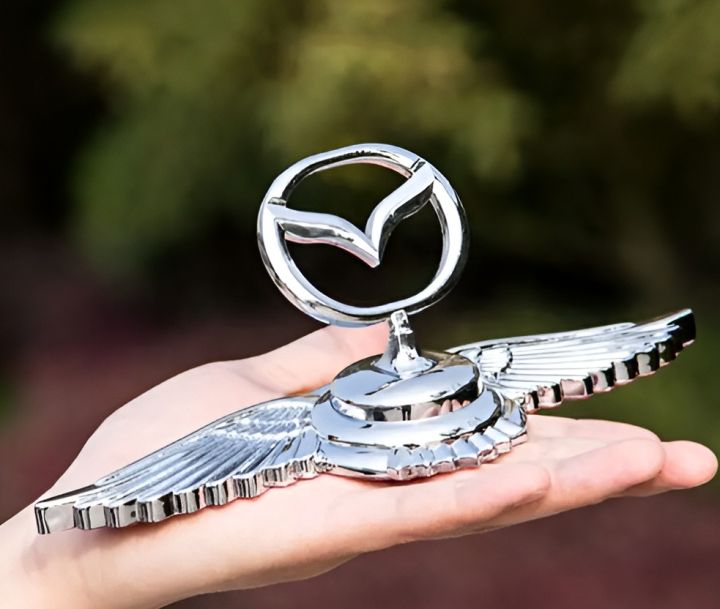 Mazda%20Bonnet%20Logo%20With%20Wings%20-%20Image%204