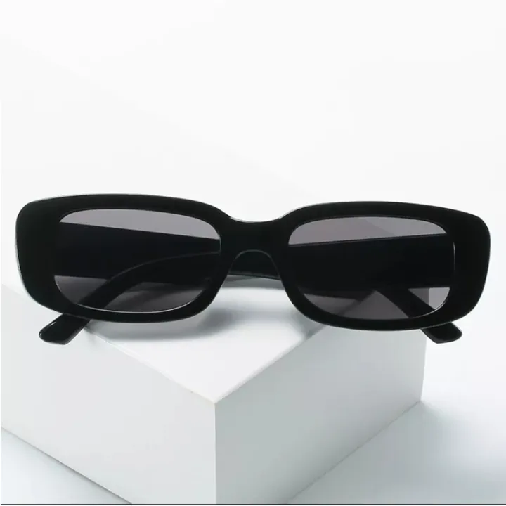 Retro%20Rectangle%20Black%20Sunglasses%20For%20Men%20-%20Image%202
