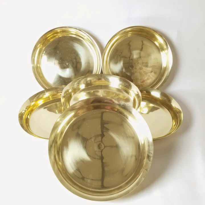 Brass%20Thaal/Plate%20(Hati-Paila%20Thaal)%2010.4%20inchs%20(Set%20of%206%20Thaal)%20%7C%20Shiva%20Metal%20Udhyog%20-%20Dinner%20Plate%20%7C%20-%20Image%203