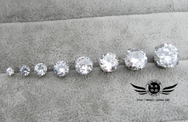 %E3%80%90Good%20sharing!%E3%80%91Sales%20of%20Korean%20version%20of%20six-claw%20flash%20diamond%20naked%20diamond%20dazzling%20white%20titanium%20steel%20earrings%20men's%20and%20women's%20jewelry%20does%20not%20fade%20-%20Image%203