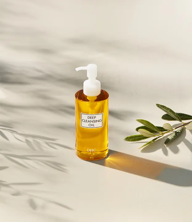 DHC%20Deep%20Cleansing%20Oil%20for%20Face%20And%20Makeup%20Removal%20200%20Ml%20Deep%20Pore%20Cleansing%20Oil%20-%20Image%205