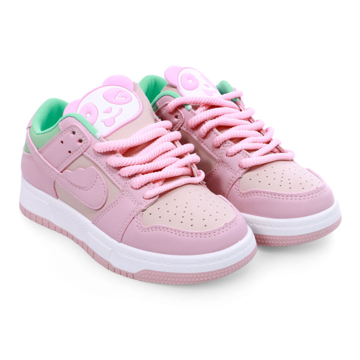 Sb%20Dunk%20Sneaker%20For%20Women%20By%20Jutta%20Ghar%20Nepal%20-%20Image%209