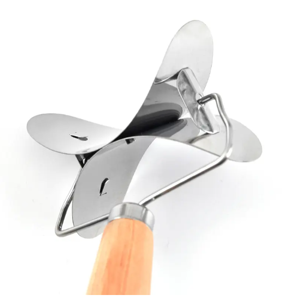 Stainless%20Steel%20Dumpling%20Wrapper%20Dough%20Cutter%20Circle%20Roller%20Mold%20Making%20Tool%20With%20Wooden%20Handle%20-%20Image%205