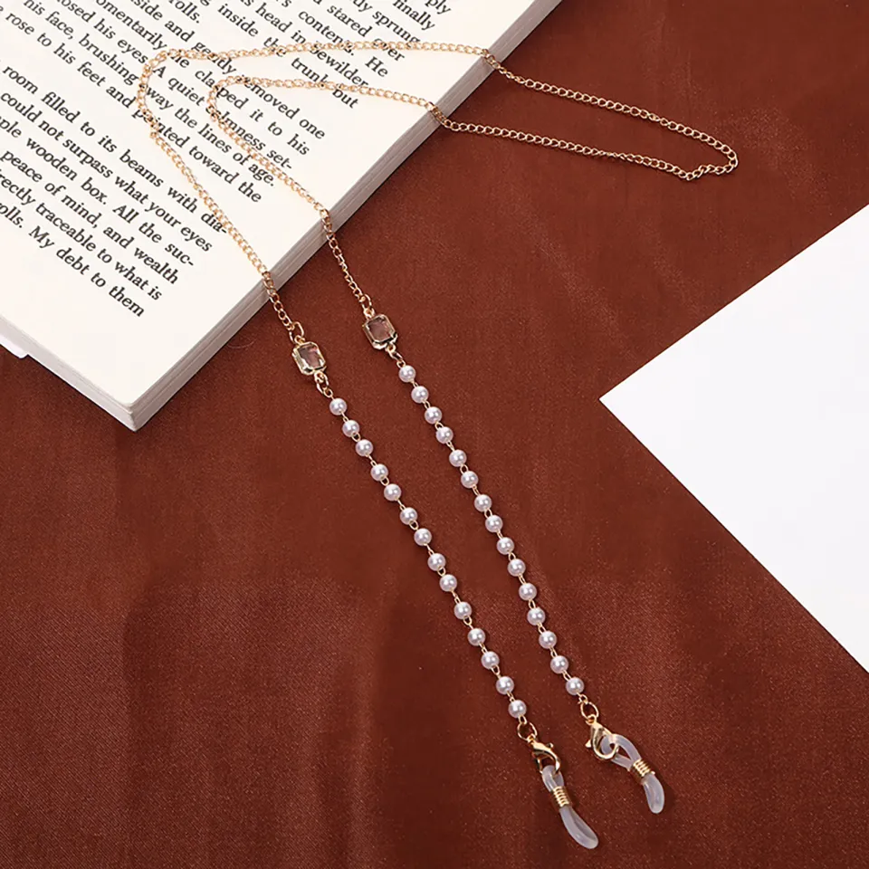 CARAT Glasses Chain Eye-catching Sunglasses Eyewear Retainer