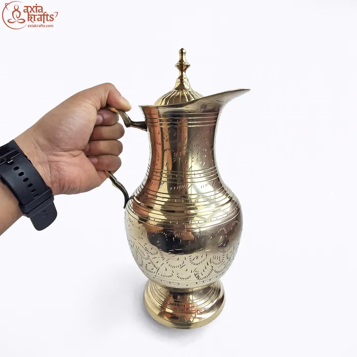 Axia%20Krafts%20Royal%20Golden%20Jug%201.2%20Litres%20%7C%20Brass%20Jug%20%7C%20Dhalod%20Jug%20%7C%20Royal%20Rare%20Jug%20%7C%20Decor%20%7C%20Decorative%20items%20%7C%20Room%20Decor%20%7C%20Axia%20Krafts%20-%20Image%205