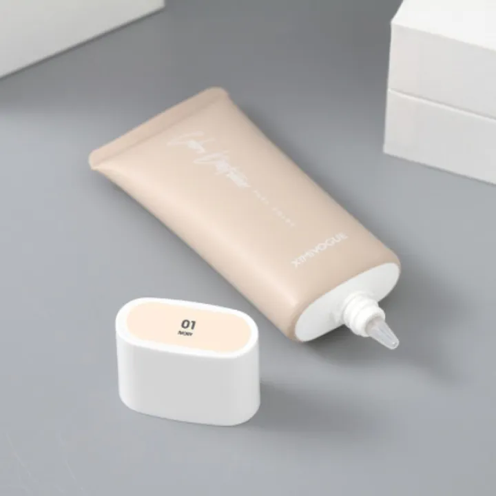 XimiVogue%20Ivory%20Moisturizing%20Radiance%20BB%20Cream%20-%20Image%203