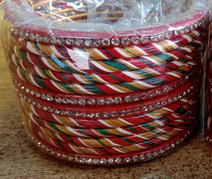 Teej Chura Lahthi Set Of Bangles For  Women