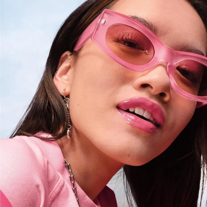 Maybelline%20Hydrating%20Lifter%20Lip%20Gloss%20-%20%20Petal,%205.4ml%20-%20Image%207