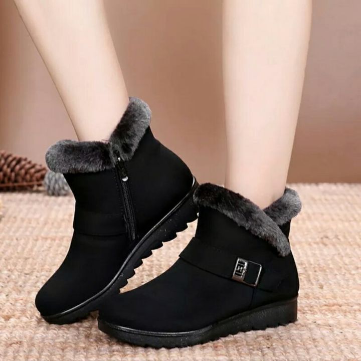 Women%20Winter%20Warm%20Snow%20Boots%20Fashionable%20Tassel%20Flat%20Platform%20Cotton%20Boots%20(Shoes-1)%20-%20Image%203