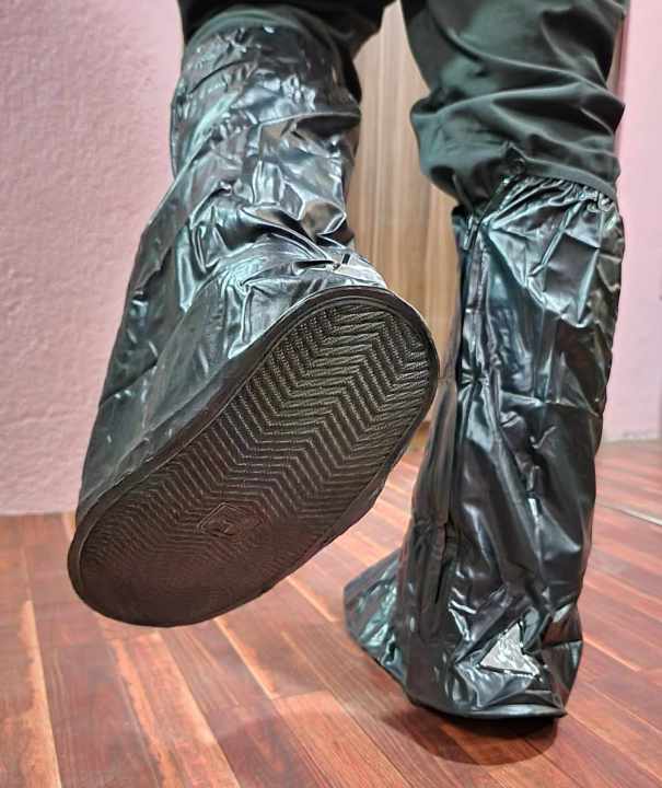 Reusable%20Long%20Waterproof%20Dustproof%20Rain%20Shoe%20Cover%20with%20Anti%20Slip%20Sole%20-%20Image%202