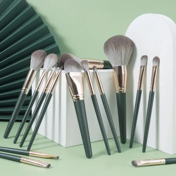 Beauty%20Green%20Makeup%20Brush%20Kit%20%2014pcs%20Make%20Up%20Brushes%20Dark%20Green%20Color%20Handles%20Makeup%20Brushes%20Set/%2014%20pcs%20Makeup%20Brushes%20With%20Green%20Box%20-%20Image%202