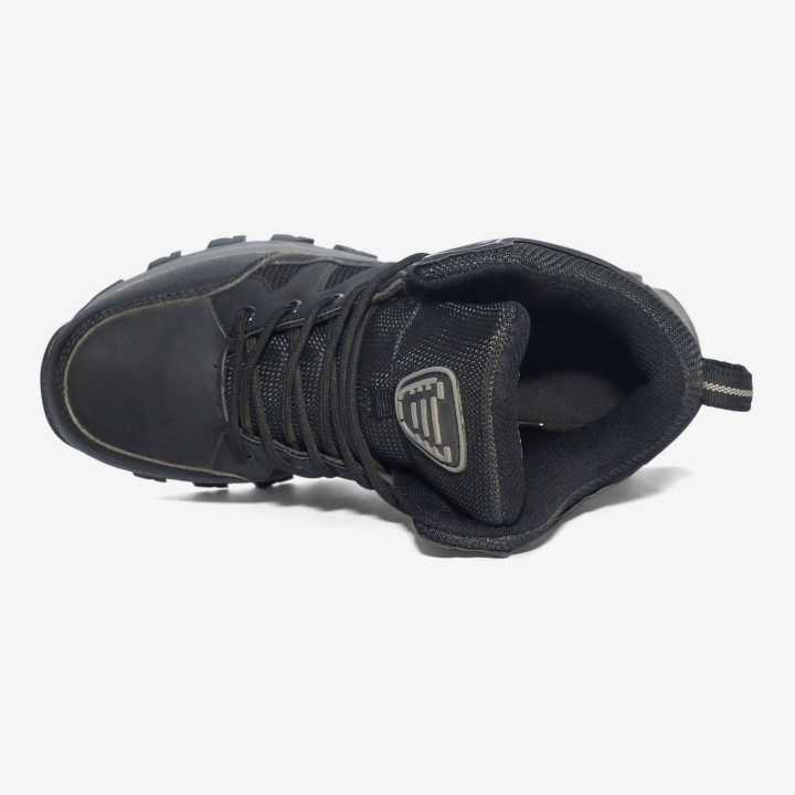 Black%20Trekking%20Shoes%20For%20Men%20-%20Image%205