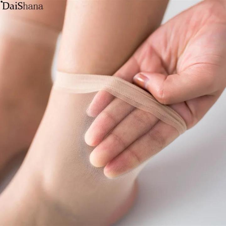 Nude%20Skin%20Ultra-Thin%20Transparent%20Ankle%20Socks%20For%20Women%20-%20Fashion%20%7C%20Socks%20For%20Women%20%7C%20Women's%20Footwear%201%20Pair%20-%20Image%205