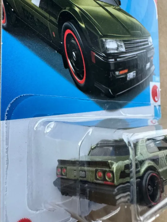 Bizzy%20Hot%20Wheels%20Nissan%20Skyline%20RS%20(KDR30)%20-%20Image%204
