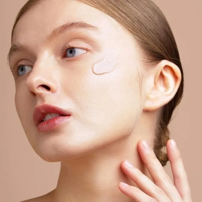Fairy%20Skin%20Premium%20Tinted%20Sunscreen%20SPF%2050%20PA++++%20%F0%9F%8C%9E%E2%9C%A8%20-%20Image%202
