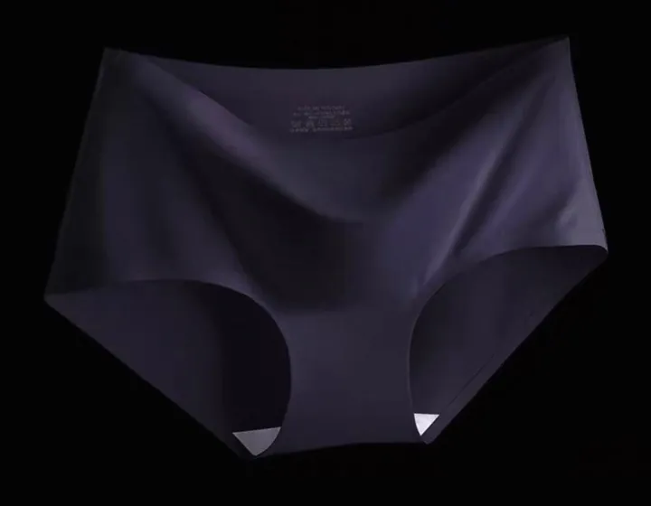 Sphinx%20Seamless%20Invisible%20Hipster%20Panty%20For%20Women%20Pack%20of%203%20%7C%20Soft%20Stretch%20Everyday%20Comfort%20Wear%20For%20Women%20-%20Image%203