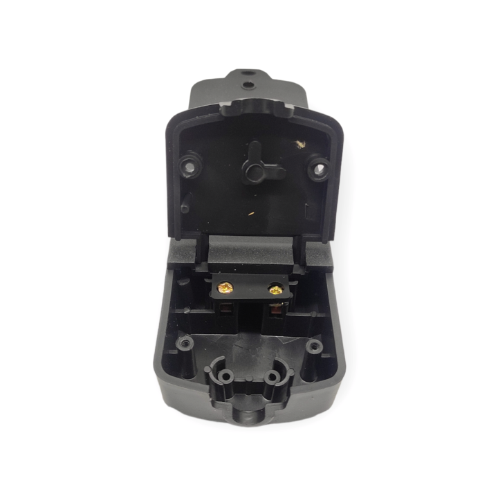 Heavy%20Duty%20Multi%20Plug%20Power%20Socket%20Multiplug%20For%20High%20Voltage%20Uses%20With%2010%20Meter%20Heavy%20Wire%20Fixed%20With%20Round%20Type%202%20Pin%20Plug%20-%20Image%206