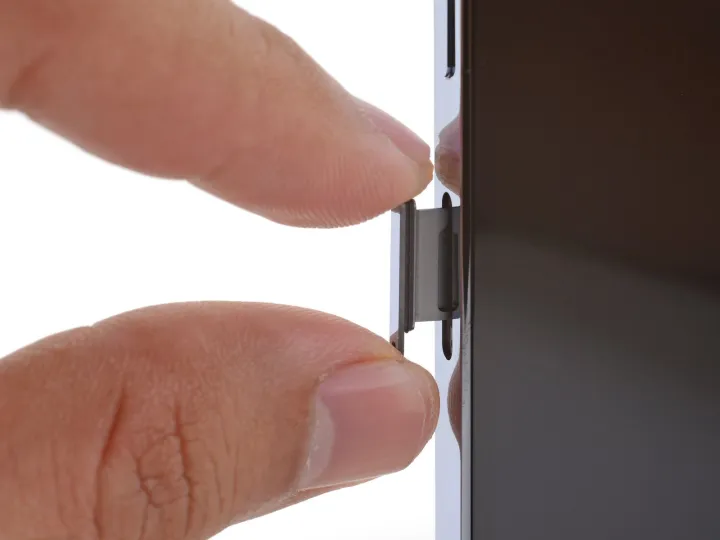 Sim%20Holder%20Tray%20For%20iphone%2013%20-%20Image%202