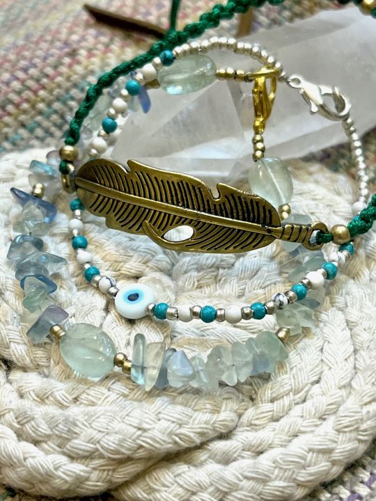 Combo%20Set%20of%20Handmade%20Crystal%20Bracelet%203pcs%20Available%20in%205%20color%20-%20Image%204