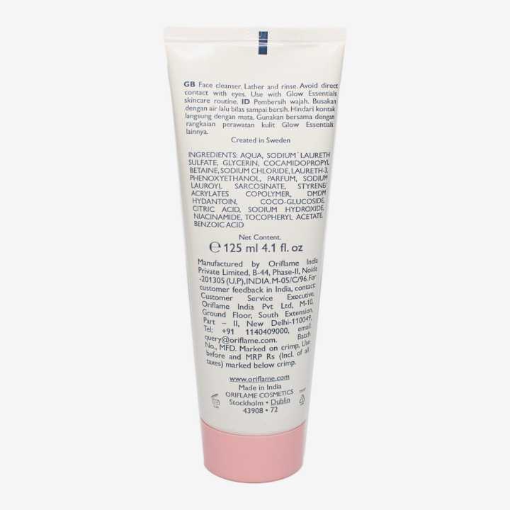 Oriflame%20Glow%20Essentials%20Face%20Wash%20125ml%20-%20Image%203