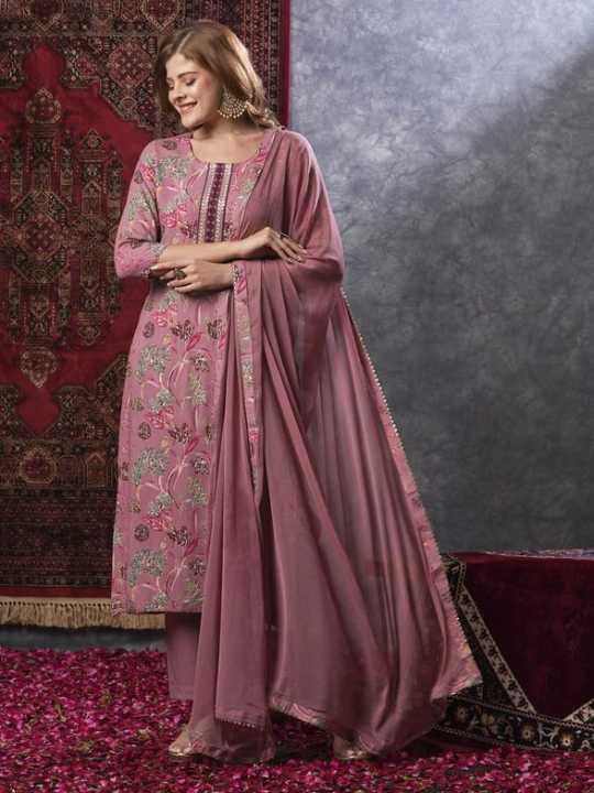 Fabdale%20Women%E2%80%99s%20Viscose%20Rayon%20Floral%20Printed%20Straight%20Kurta%20Pant%20Dupatta%20Set%20%7C%20Festive,%20Wedding%20&%20Party%20Wear%20(DVST-014)%20-%20Image%203