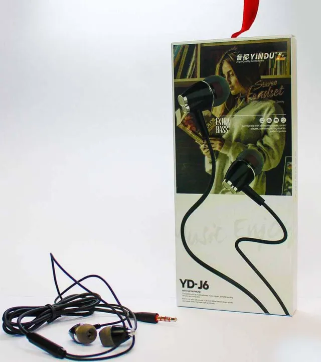 Black%20Wired%20In-Ear%20Earphone%20With%203.5Mm%20Jack%20-%20Image%203