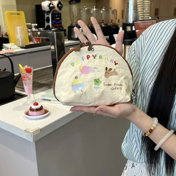 Portable%20Cartoon%20Embroidery%20Storage%20Bag%20Nylon%20Large%20Capacity%20Cosmetic%20Bag%20Ultralight%20Zipper%20Travel%20Toiletry%20Bag%20-%20Image%205