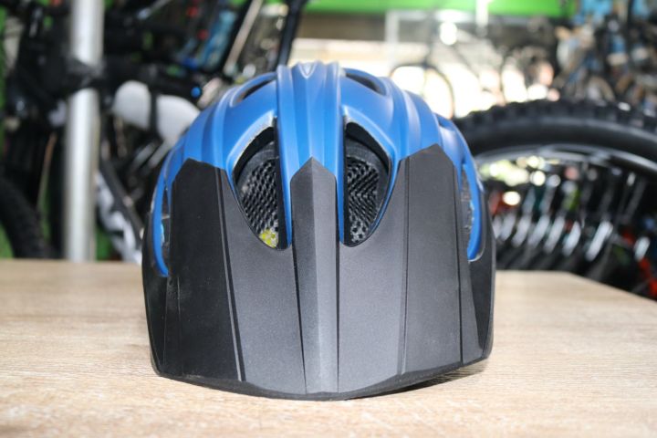 Trinx%20Helmet%20MTB%20for%20Cycling%20Enduro%20and%20City%20Rides%20Safety%20Helmet%20with%20Back%20Led%20Rechargeable%20-%20Image%204