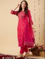 Women Cotton Blend Kurta Pant Dupatta Set. 