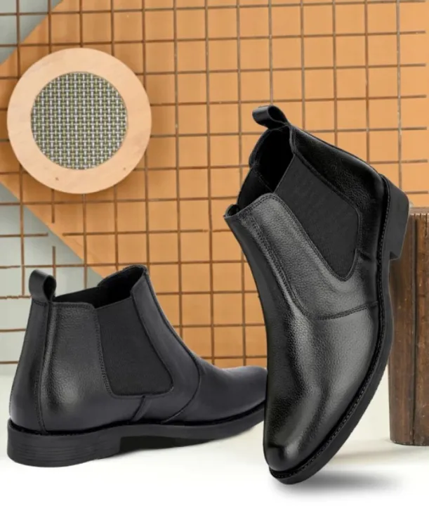 Black%20Genuine%20Leather%20Chelsea%20Ankle%20Boots%20for%20Men%20With%20Premium%20Quality%20-%20Image%203
